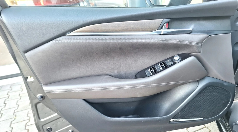 Mazda 6 cena 109900 przebieg: 126300, rok produkcji 2019 z Brańsk małe 352
